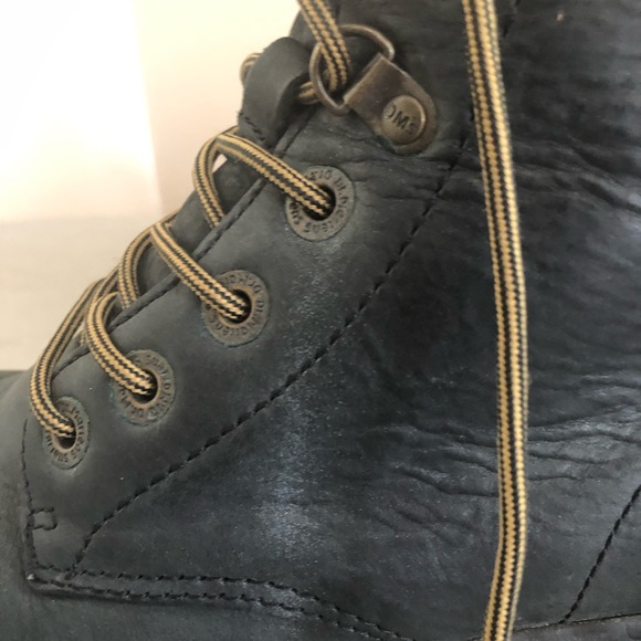 Dr Martens - Picture 3 of 5